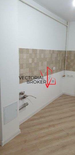 Titan, metrou apartament 2 camere decomandat, et.1, renovat complet